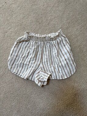 Uncharted Threads Shorts